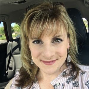 Meet your Posher, Beth